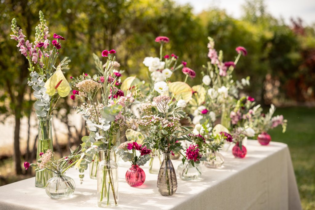 tendencias florales en seating plan para bodas